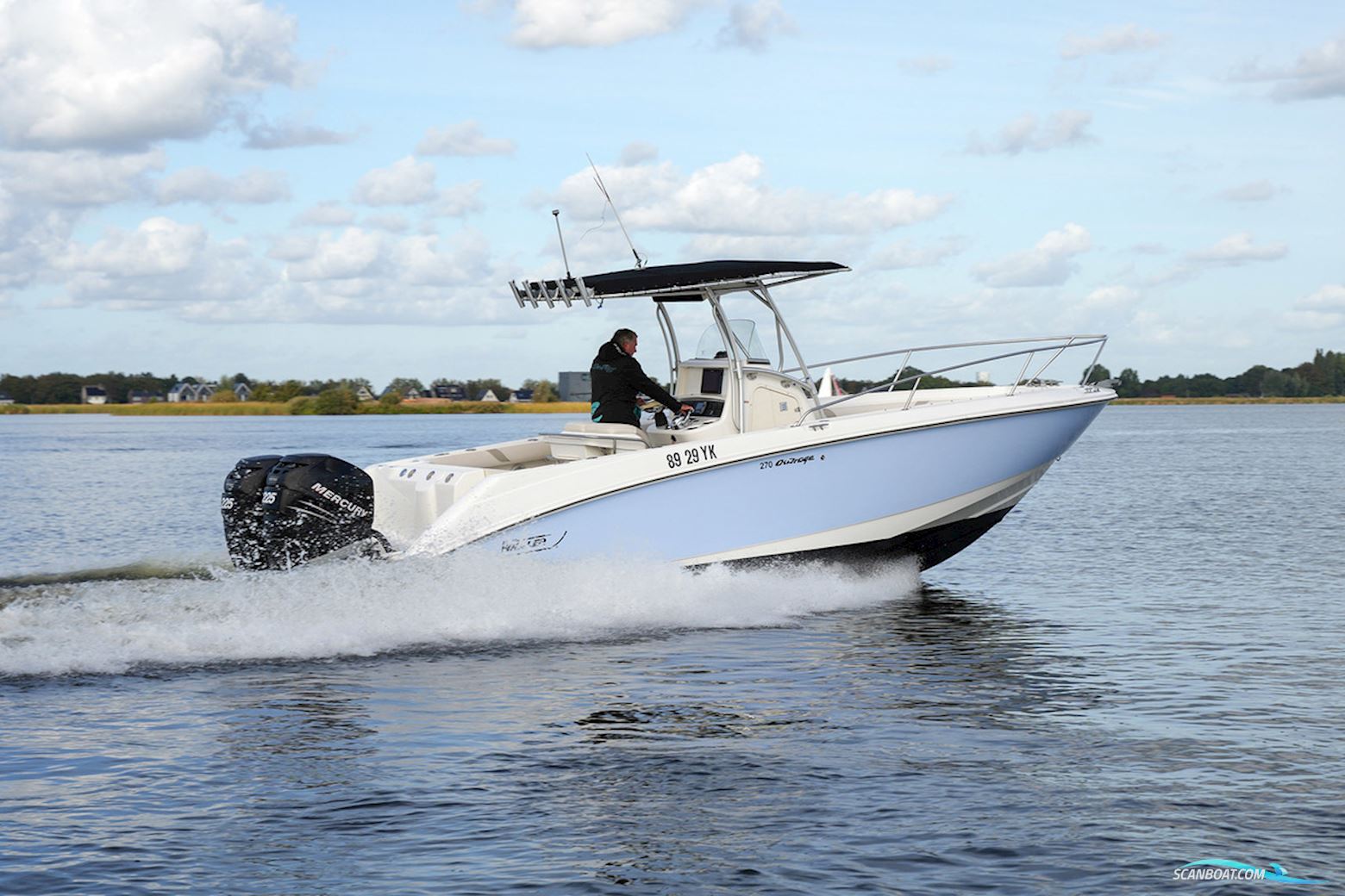 Boston Whaler 270 Outrage