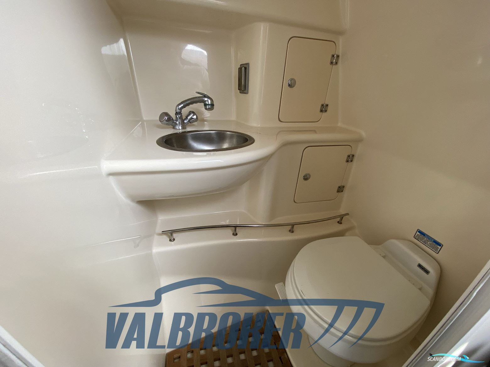 Boston Whaler 285 CONQUEST