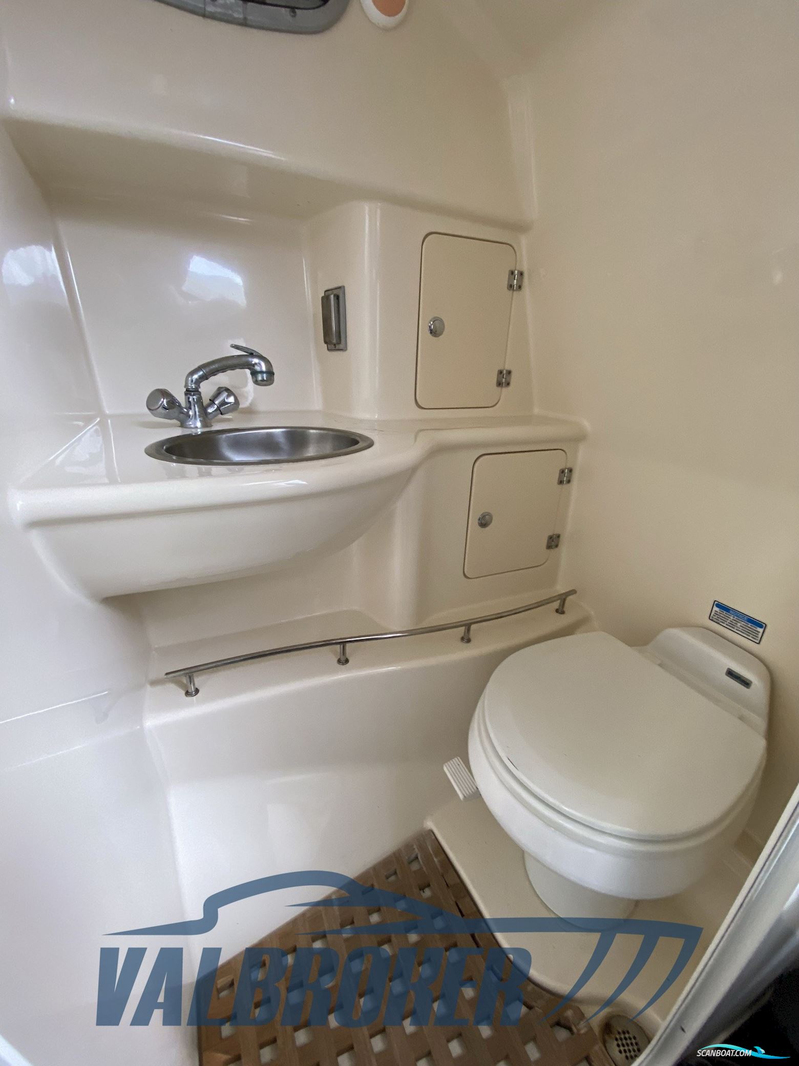 Boston Whaler 285 Conquest