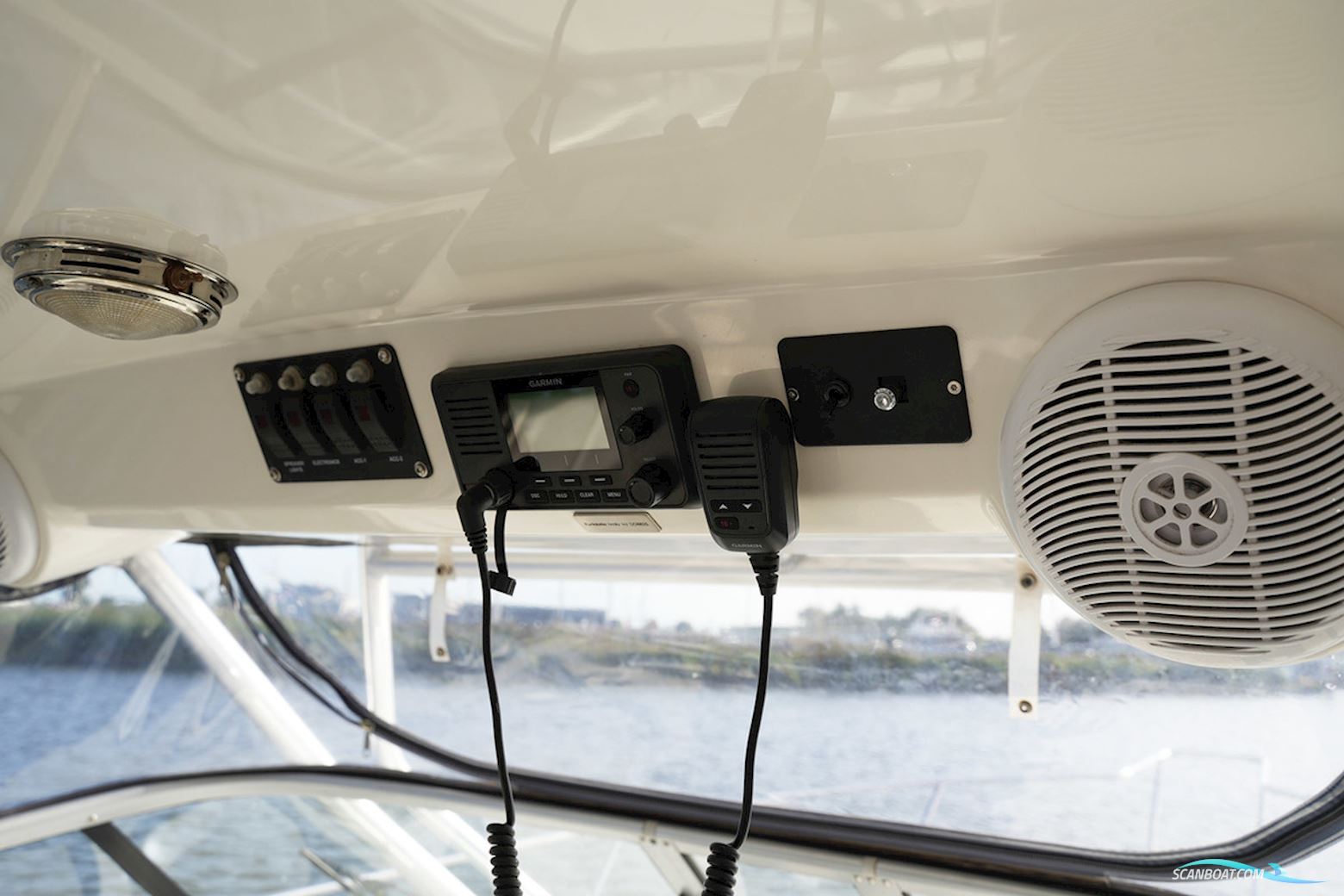 Boston Whaler 285 Conquest
