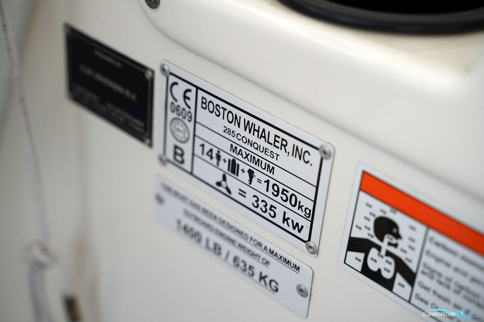 Boston Whaler 285 Conquest