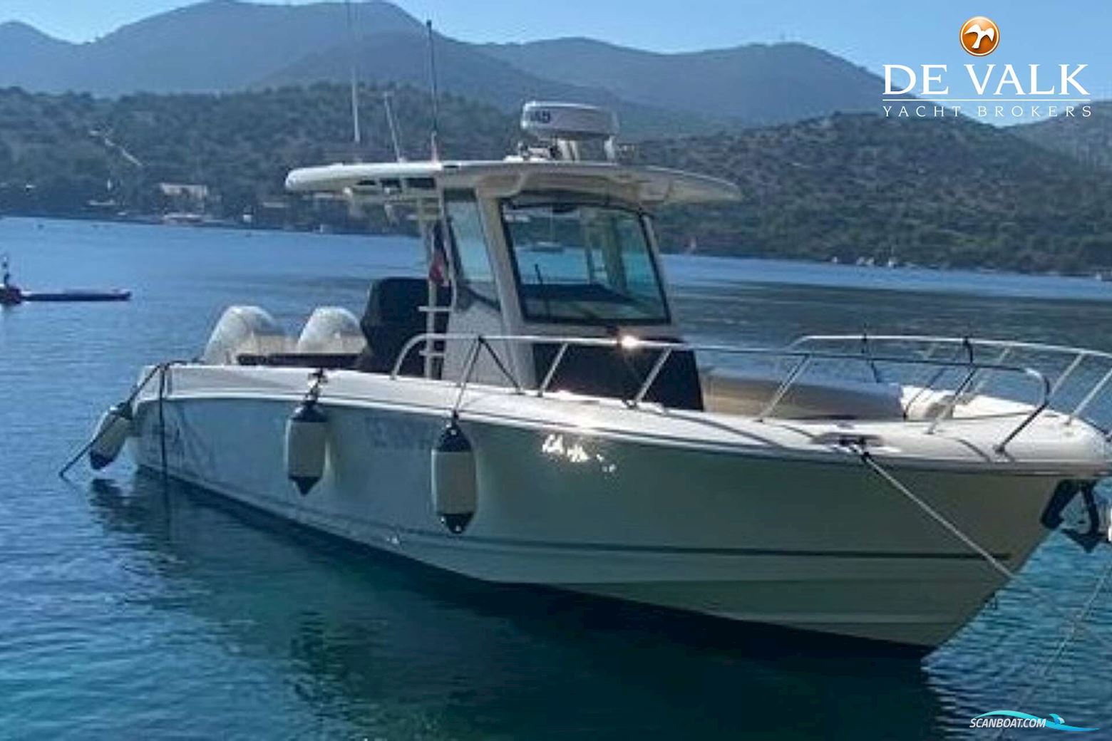 Boston Whaler 330 Outrage Motorboot 2023, mit Mercury motor, Kroatien