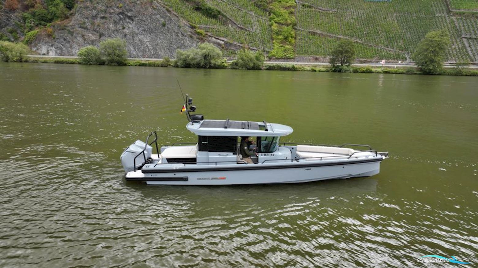 Brabus 500 Shadow Cross Cabin Motorboot 2021, mit Mercury motor, Deutschland