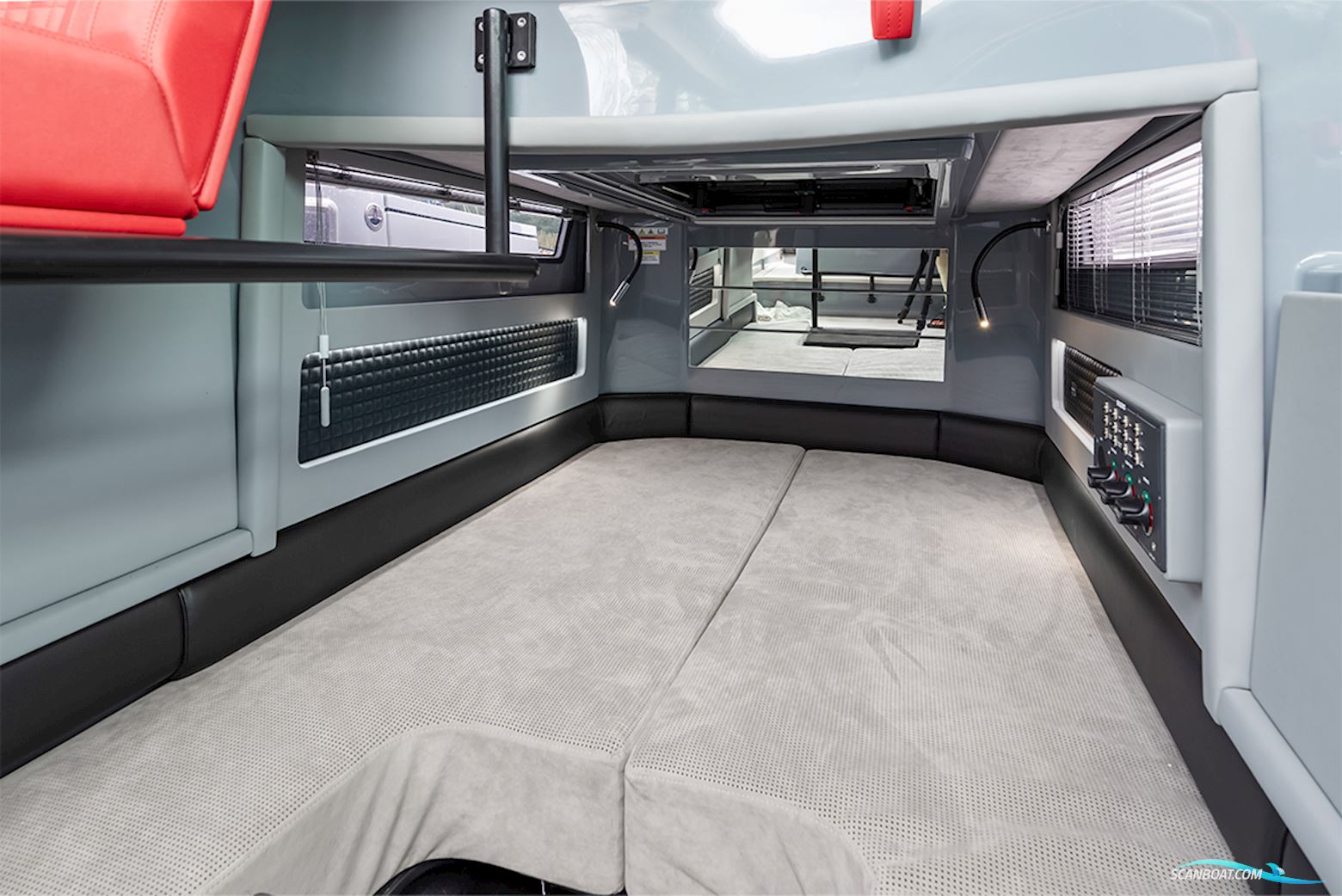 Brabus Axopar 28 Mkii Shadow 500 Cabin