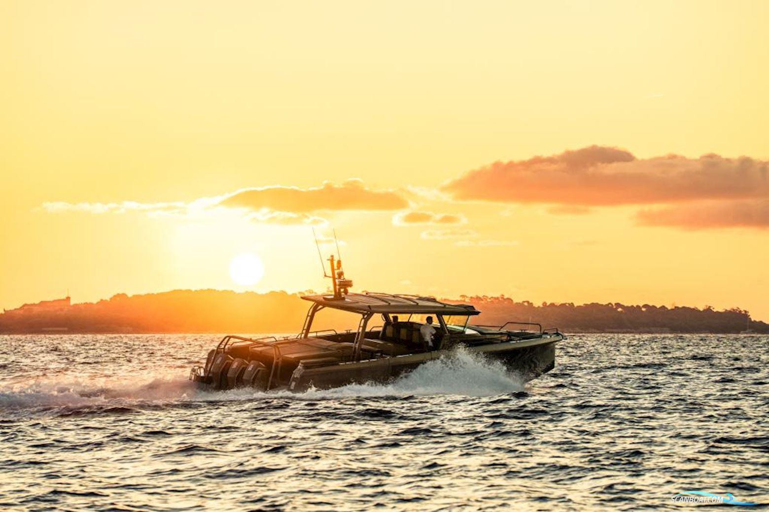 Brabus Shadow 1500 Cross Top