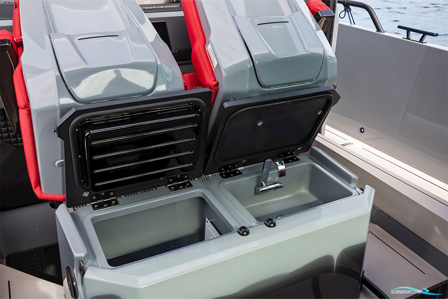 Brabus Shadow 500 Cabin