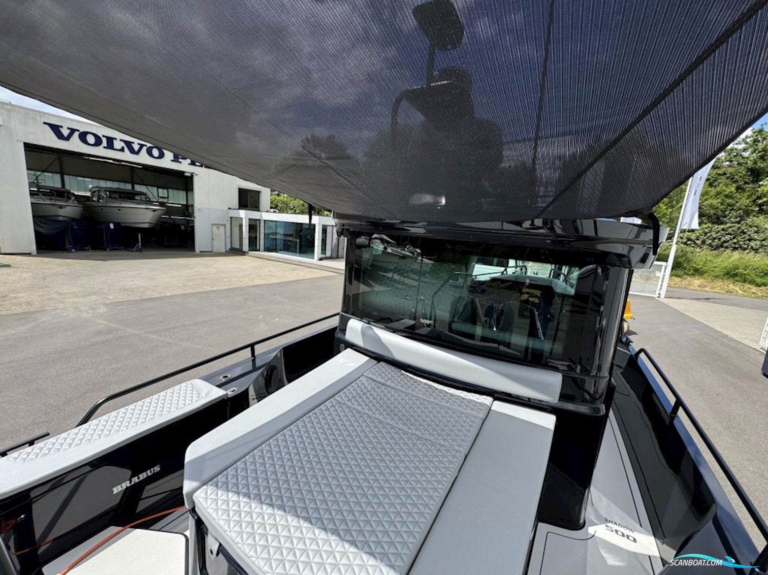 Brabus Shadow 500 Cabin