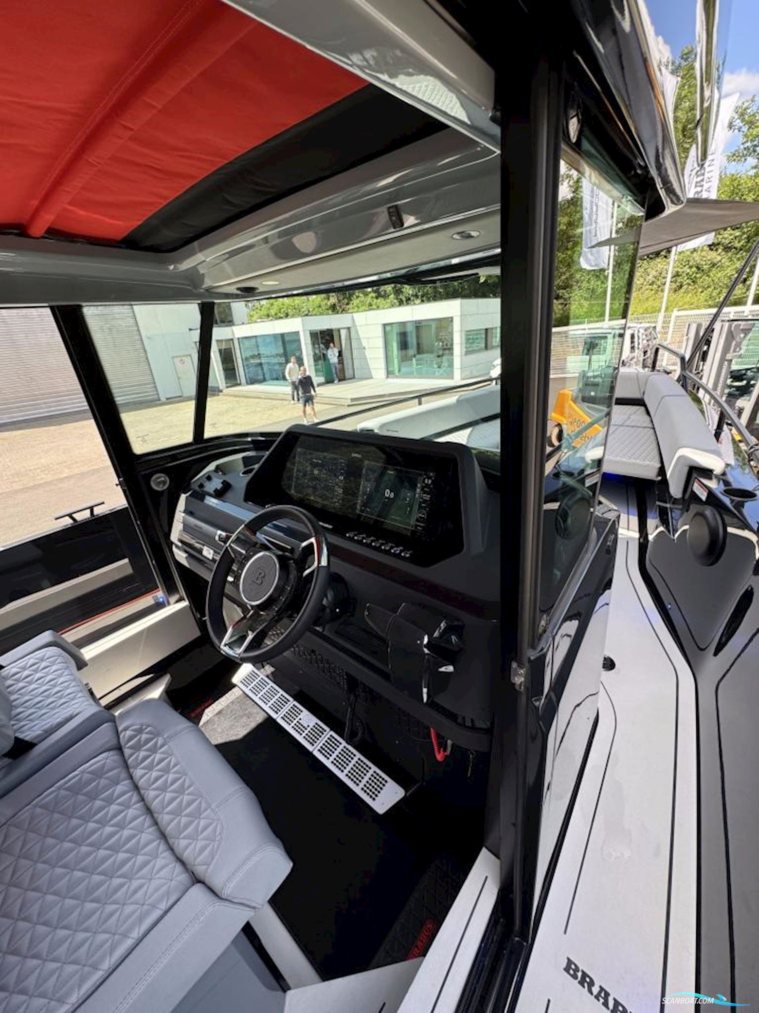 Brabus Shadow 500 Cabin
