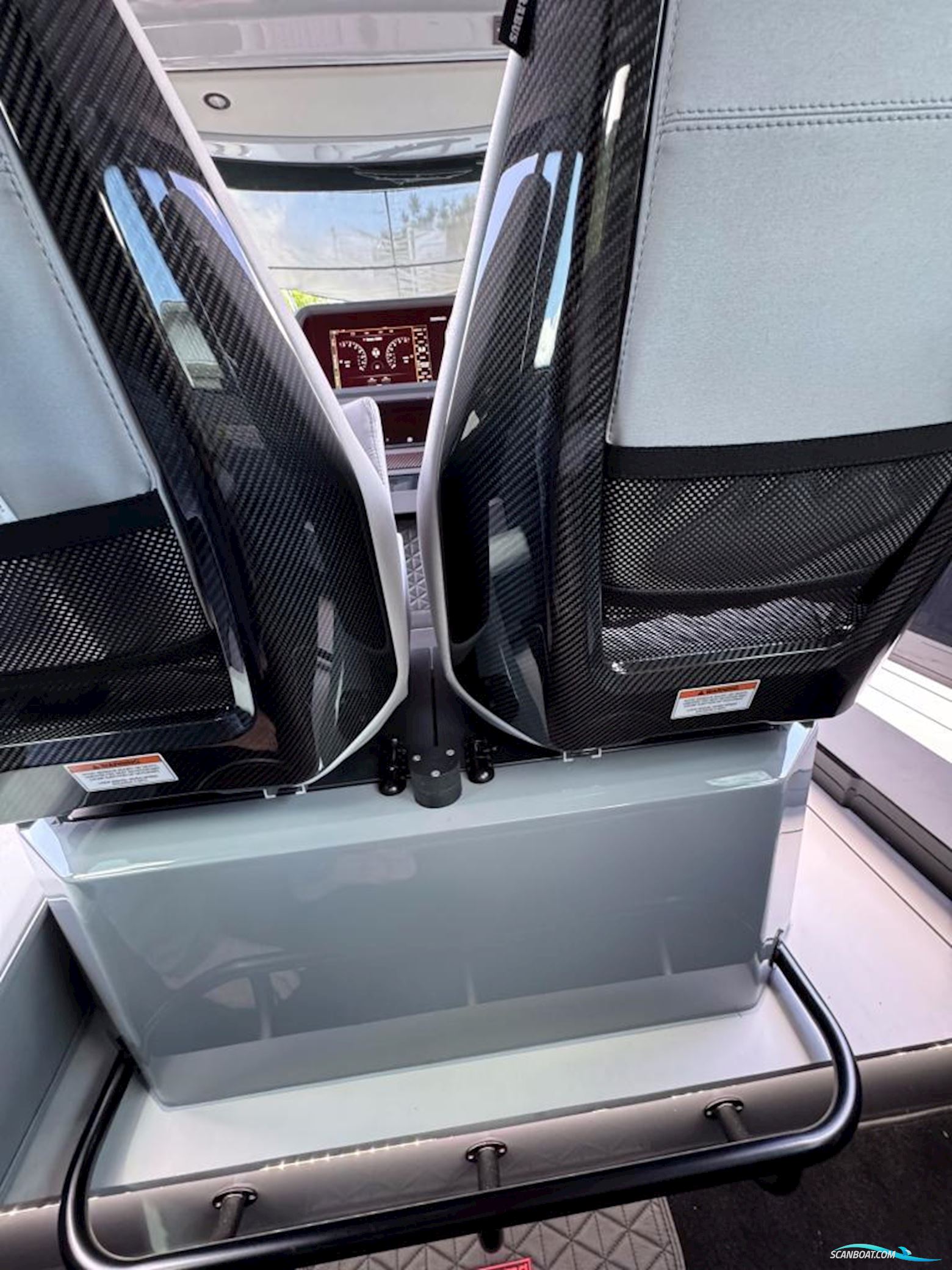 Brabus Shadow 500 Cabin