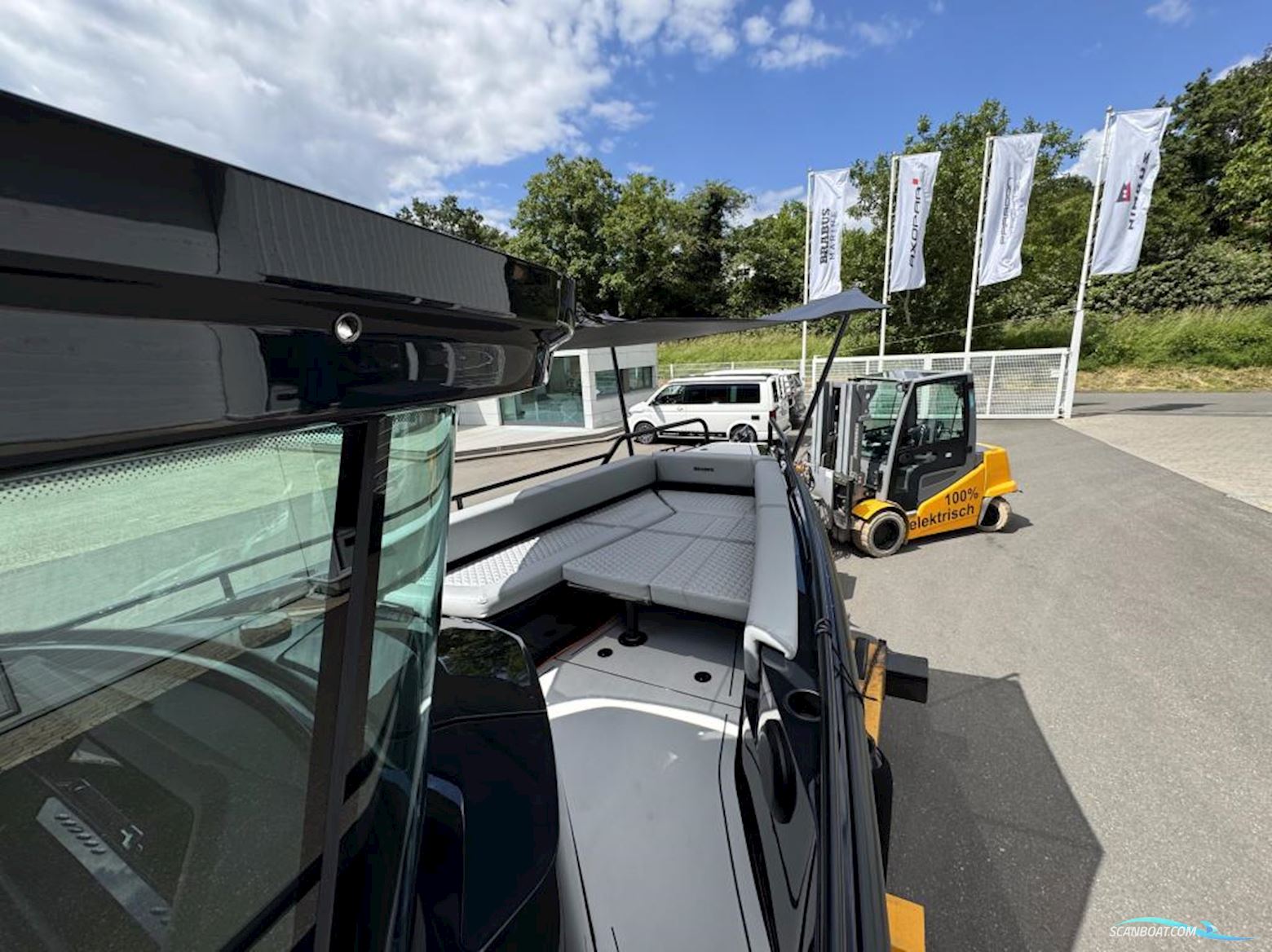 Brabus Shadow 500 Cabin