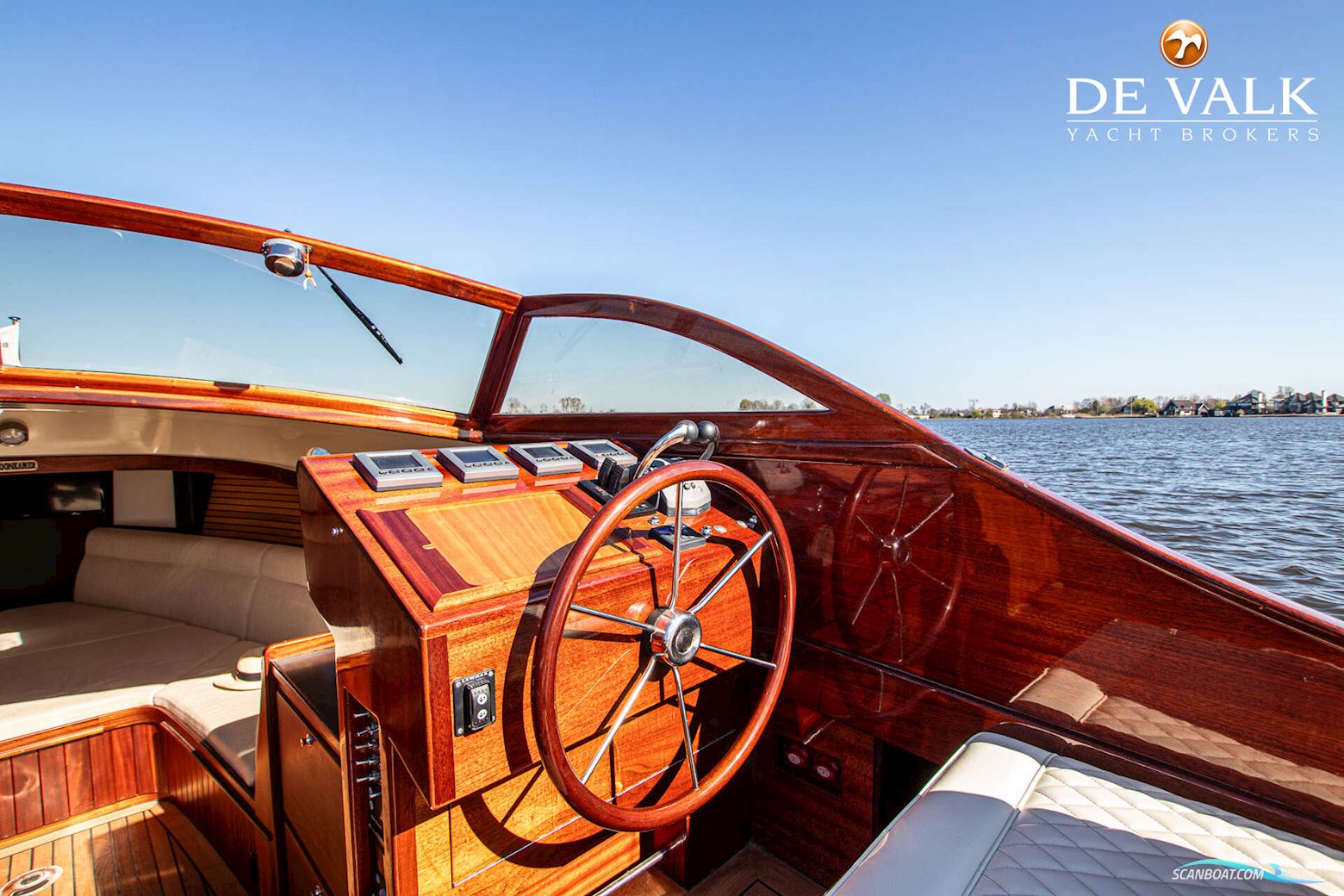 BRANDARIS 1100 Suite