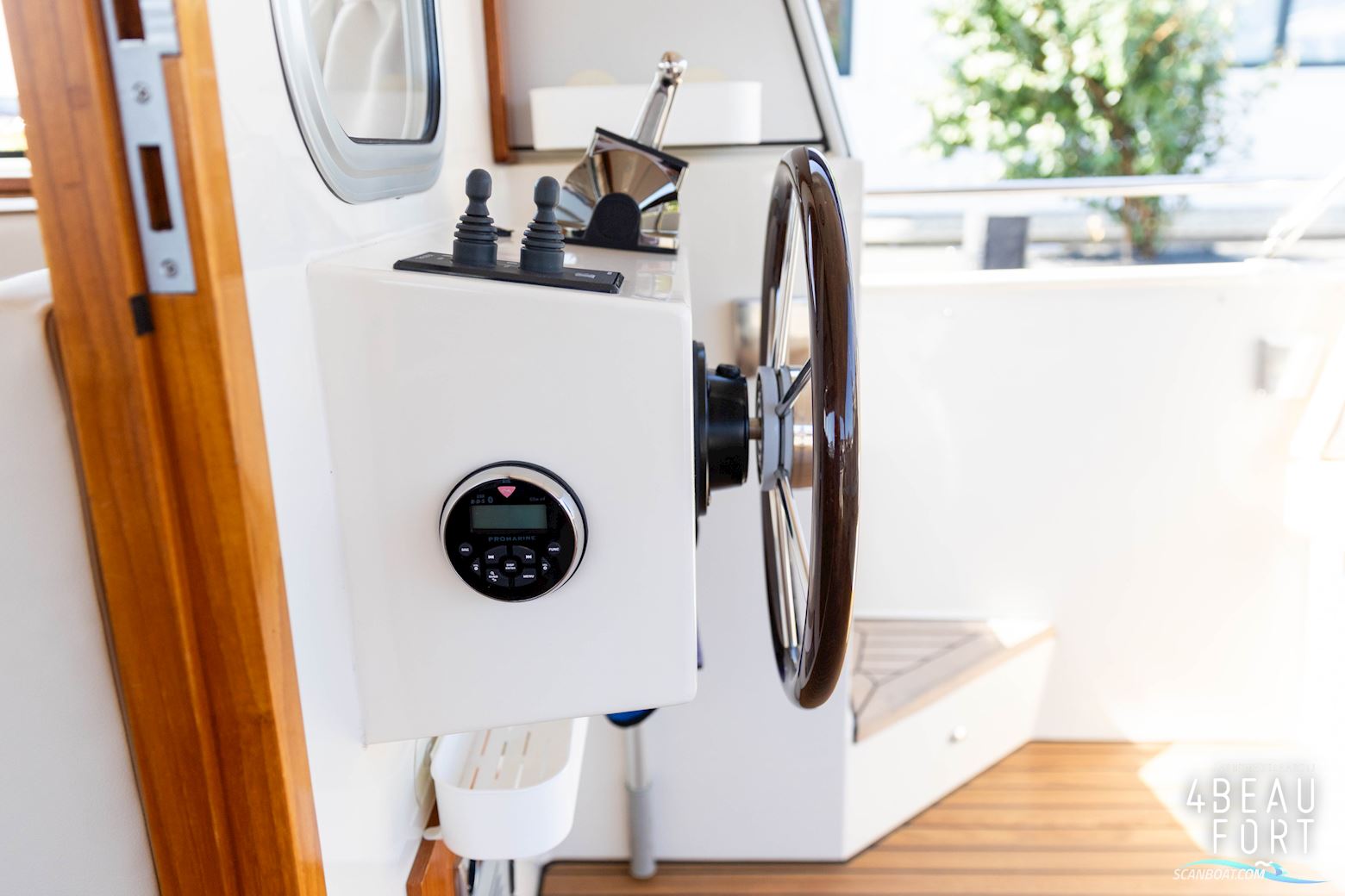 Brandsma Luna 37