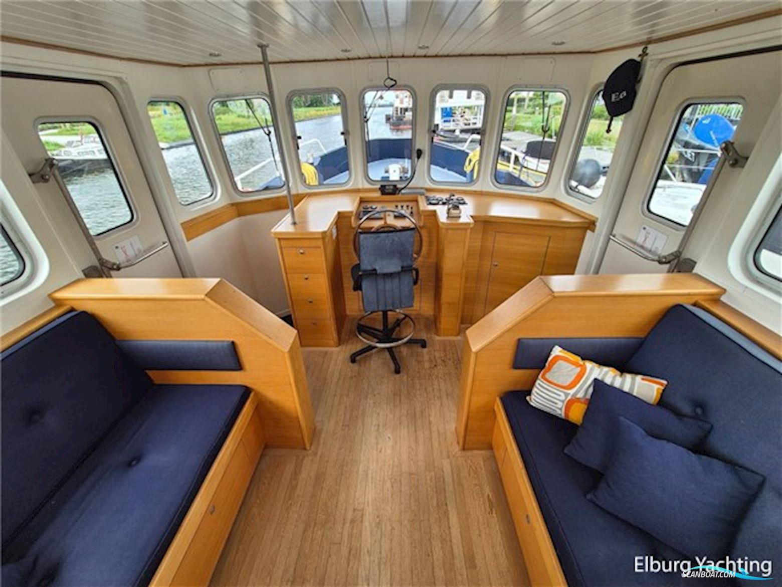 Bronsveen Spitsgatkotter 14.98