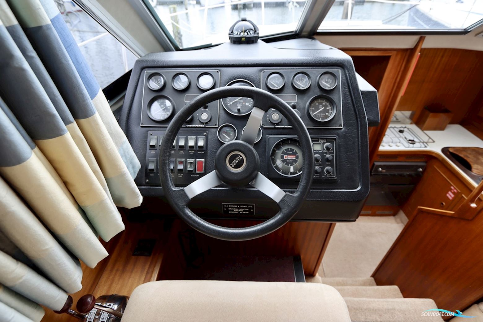 Broom 33