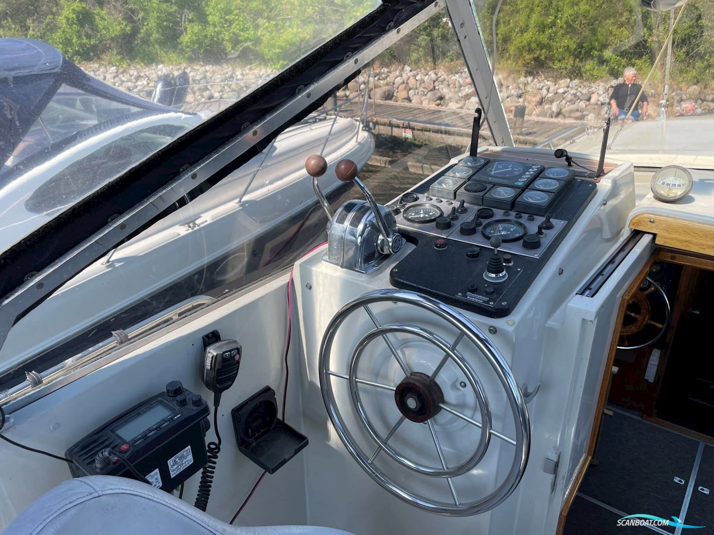Broom 35 European