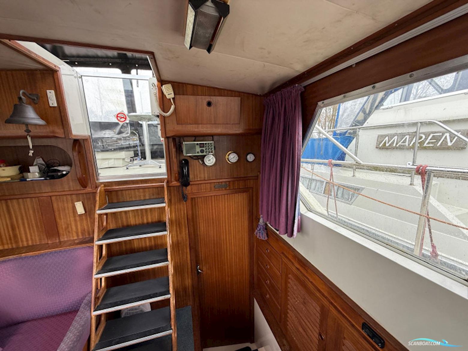 Broom 35