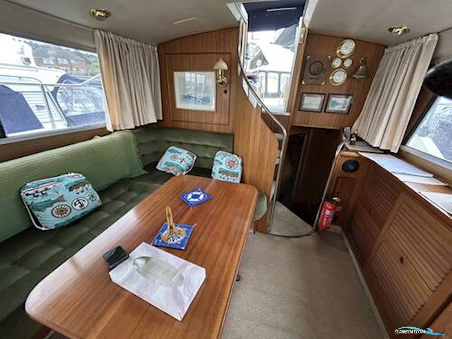 Broom Crown 37