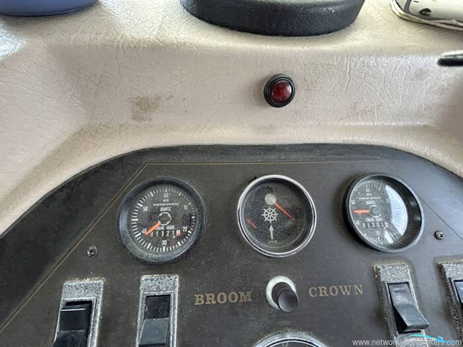 Broom Crown 37