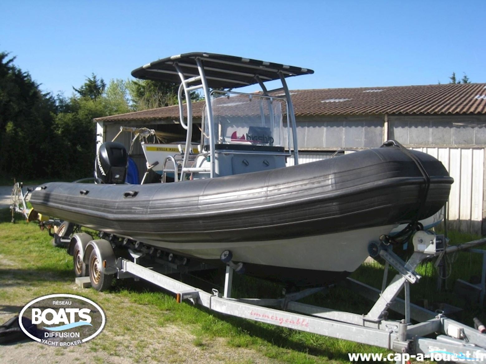 Brunswick Valiant DR 750 Motorboot 2011, mit Mercury motor, Frankreich