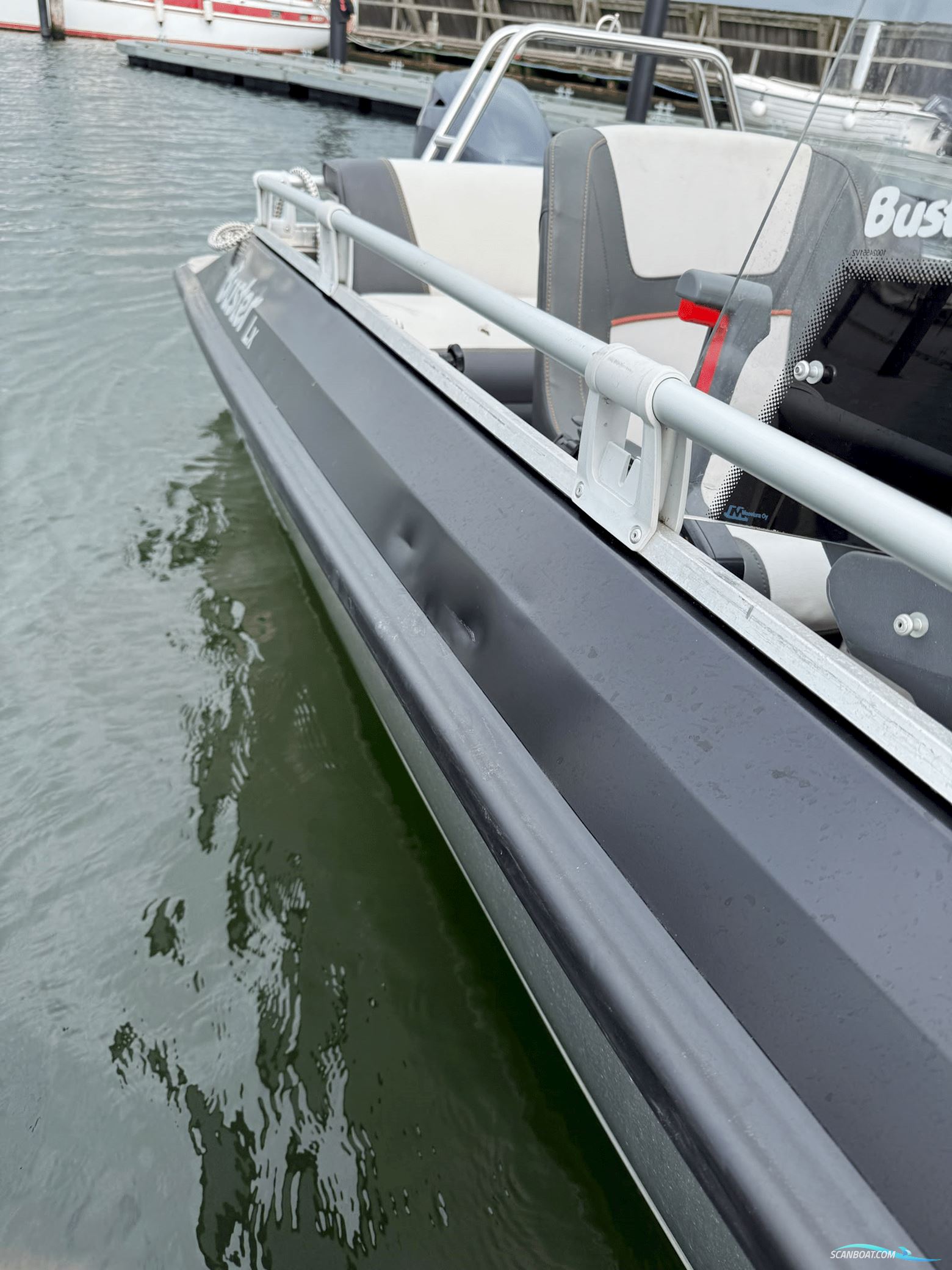 Buster LX med 60 hk Yamaha