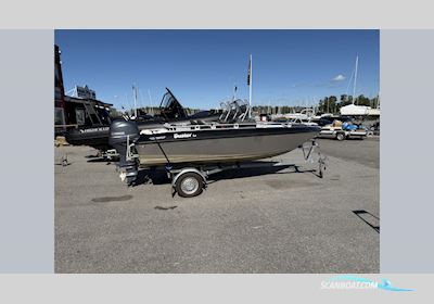 BUSTER Lx Motorboot 2015, Sweden