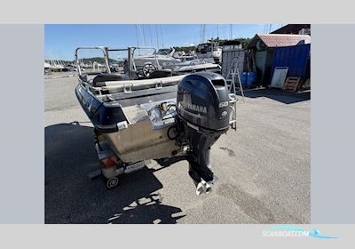 BUSTER Lx Motorboot 2015, Sweden