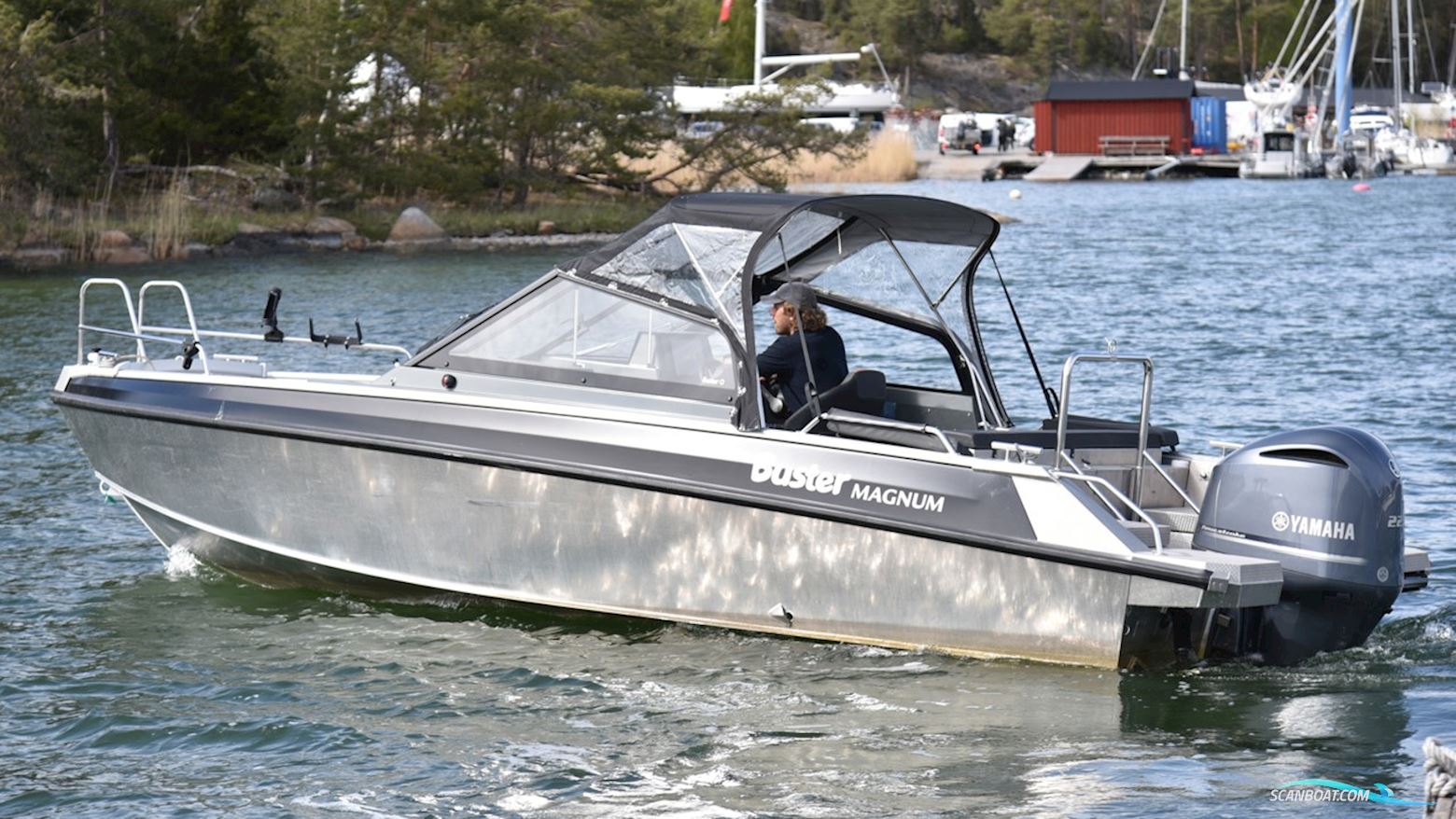 Buster Magnum Motorboot 2021, mit  Yamaha motor, Sweden