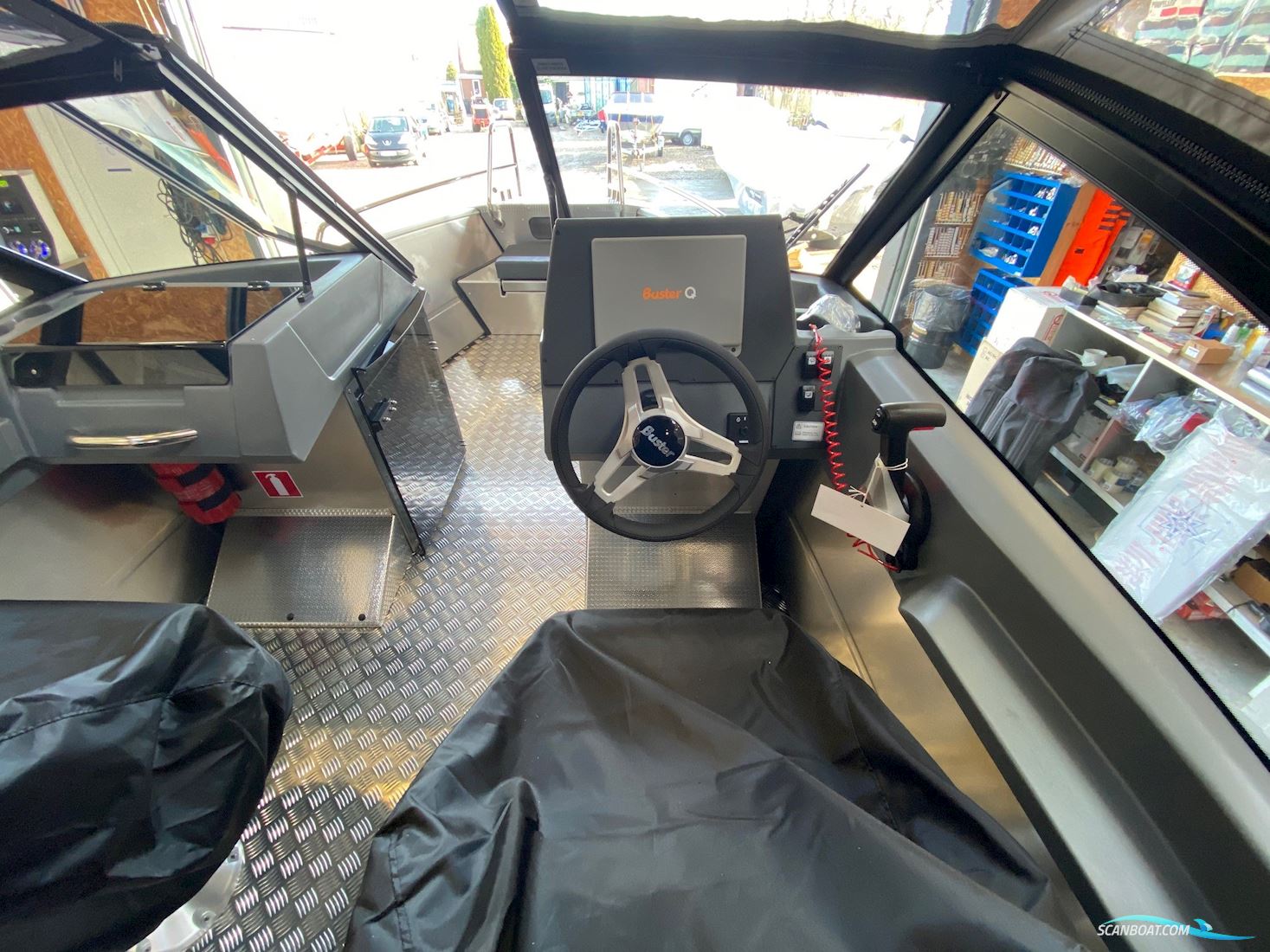 Buster XL m. F100 Motor