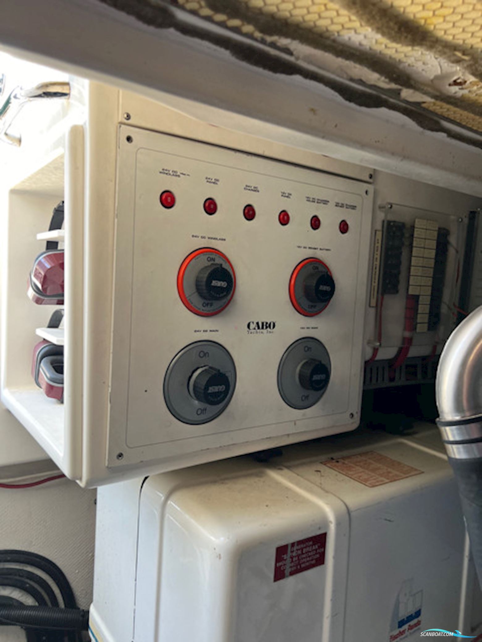 Cabo Yatchs 45 Express