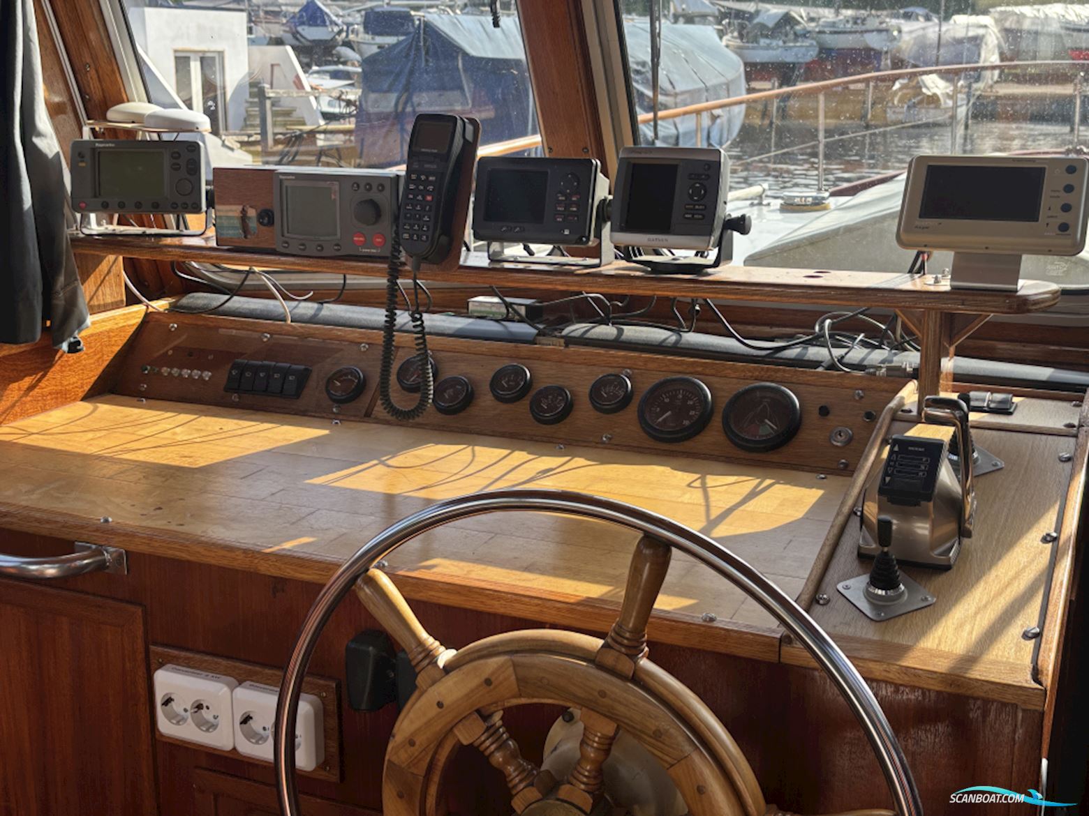 Cammenga 1300 Kotter