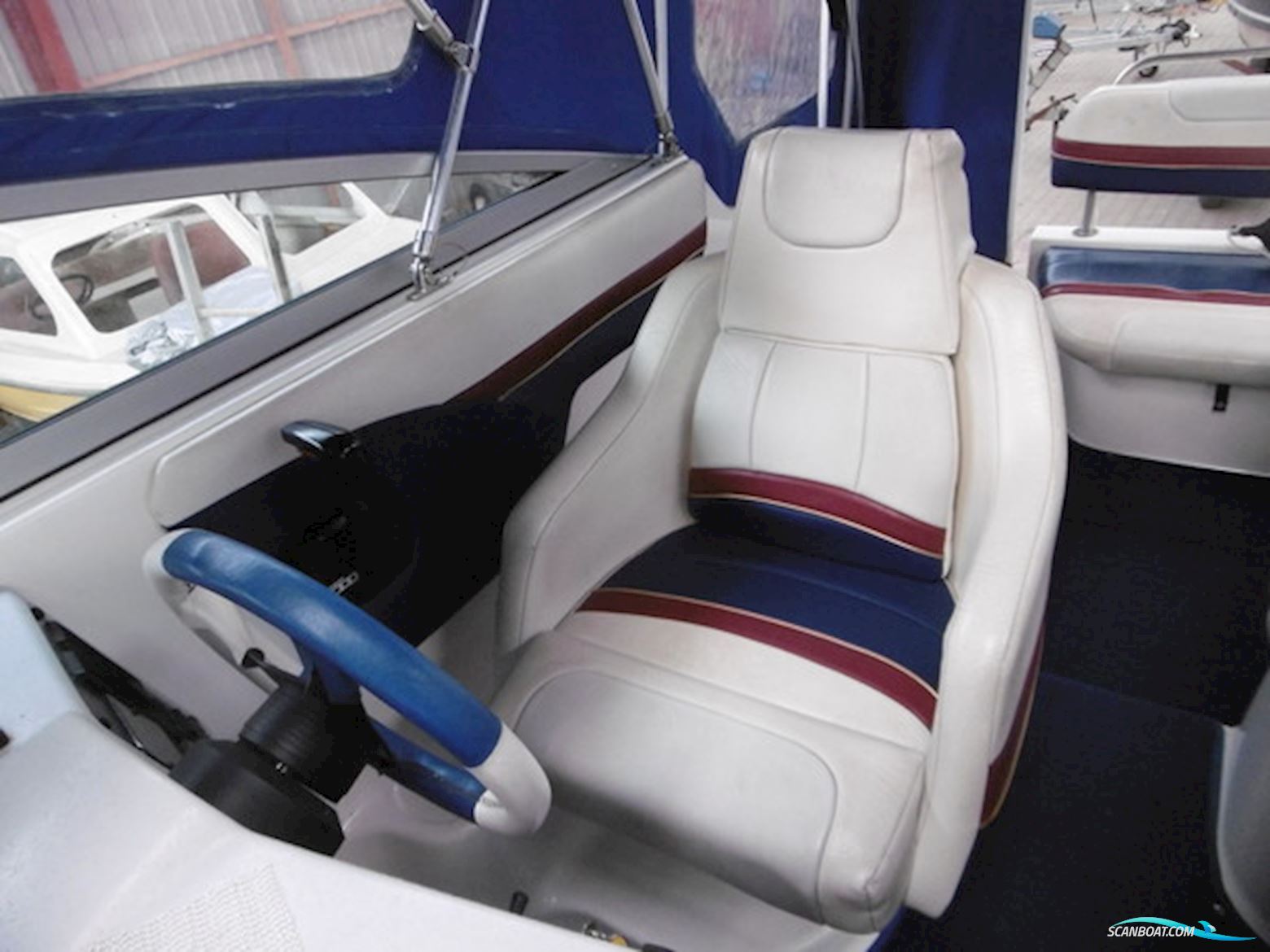 Campion 245 Victoria