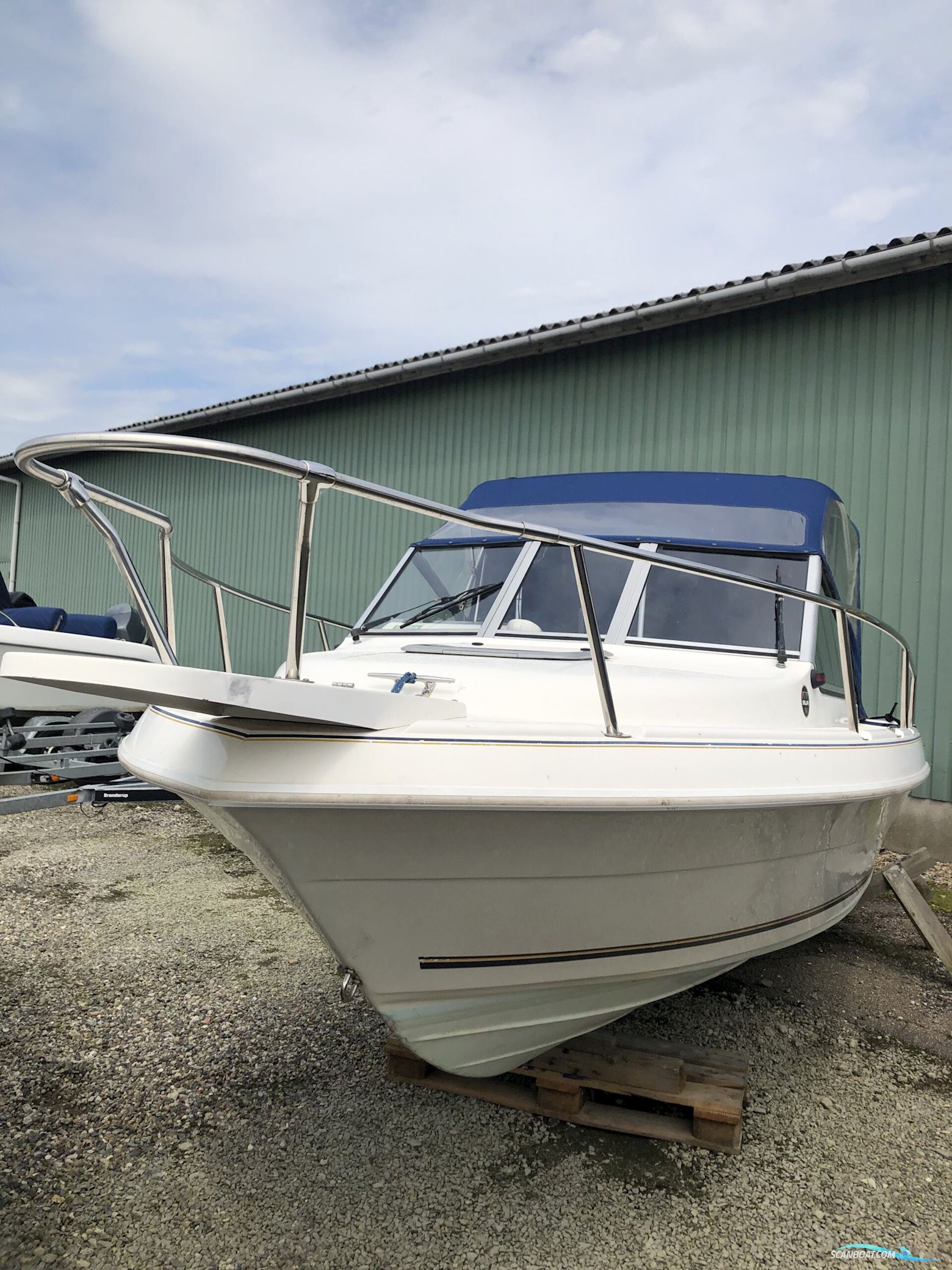 Campion 542 Explorer