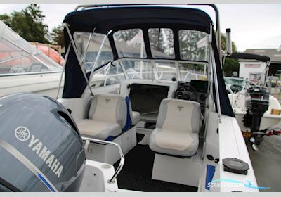 Campion 542 Explorer Motorboot 2004, mit Yamaha F115Aetl motor, Dänemark