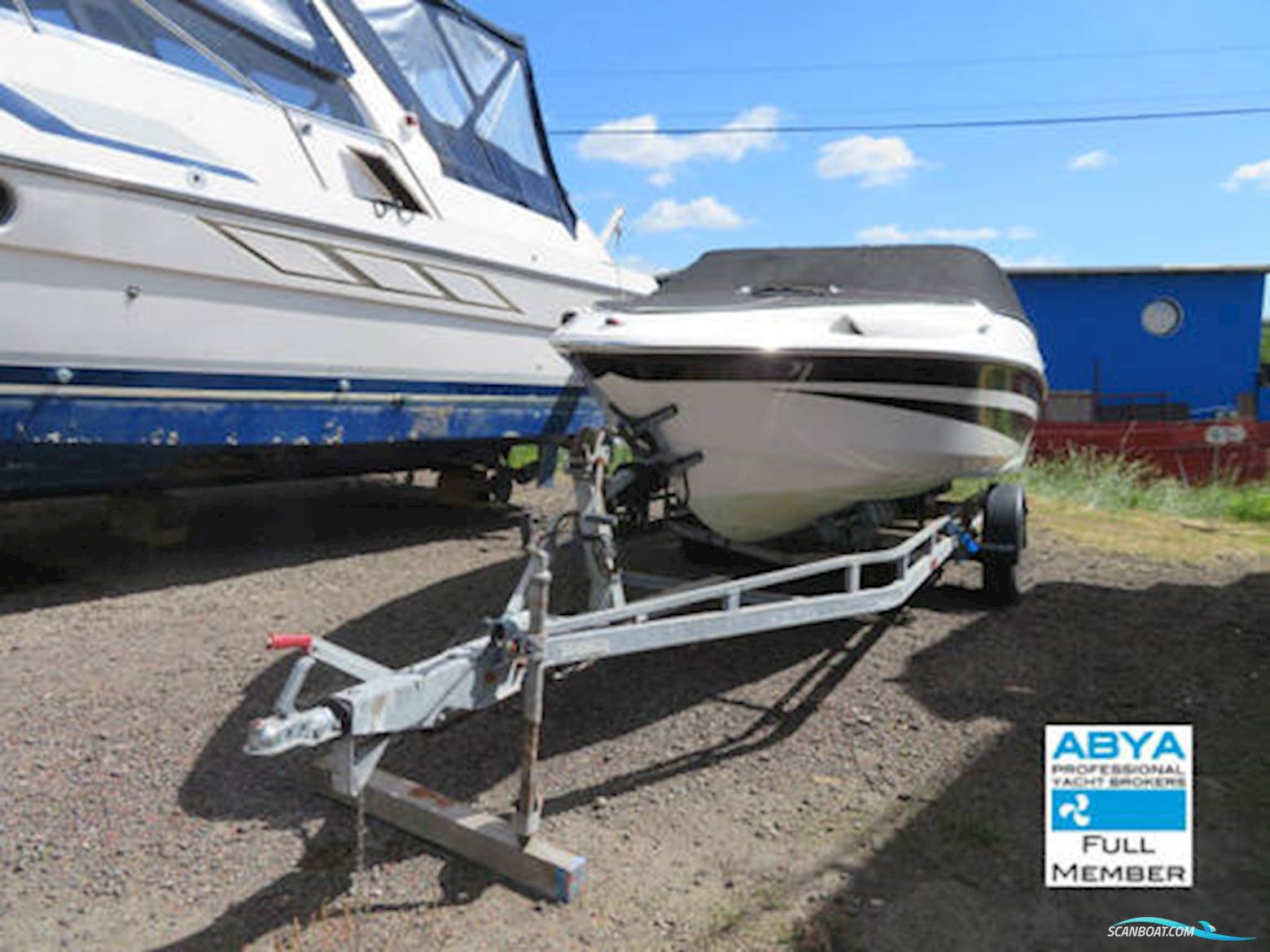 Campion 545 Motorboot 2004, mit Mercruiser motor, England