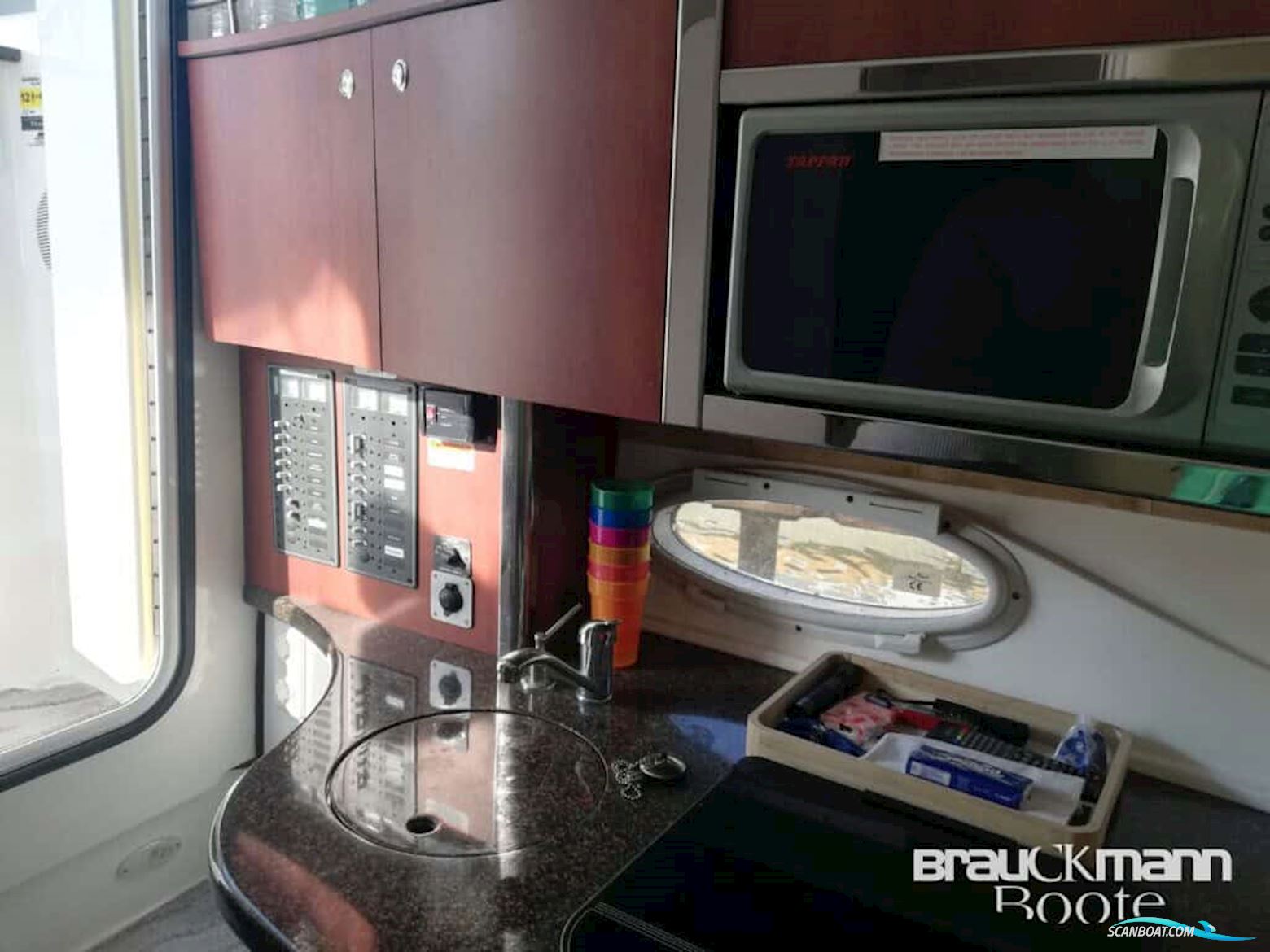 Campion Allante 825i