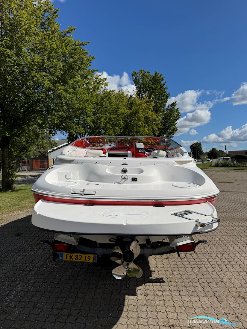 Campion Chase Performance 700