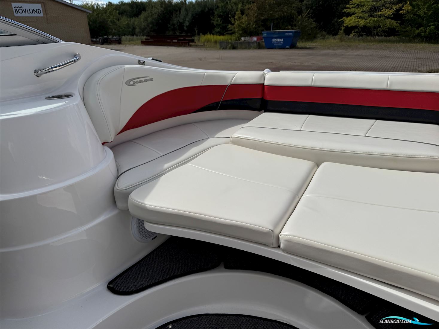 Campion Chase Performance 700