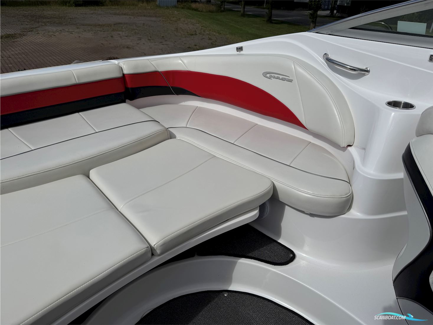 Campion Chase Performance 700