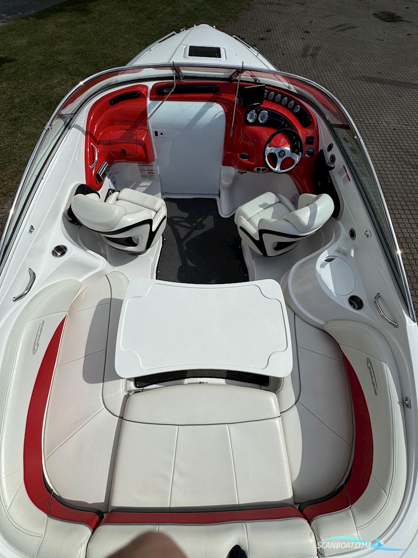Campion Chase Performance 700