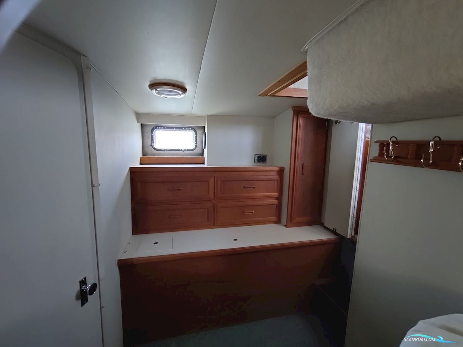 Carver 32