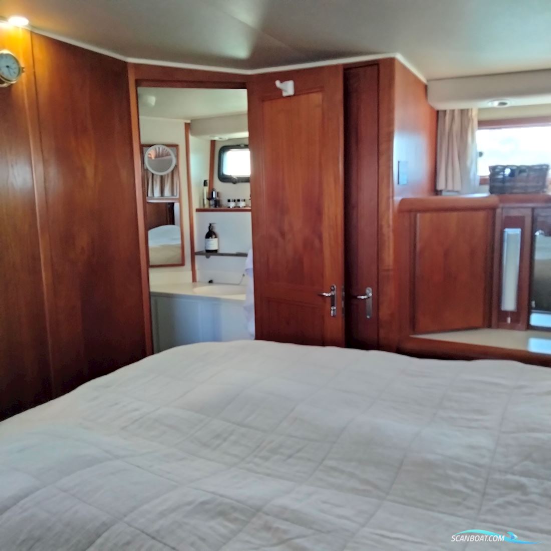 Carver 4507 Califonian