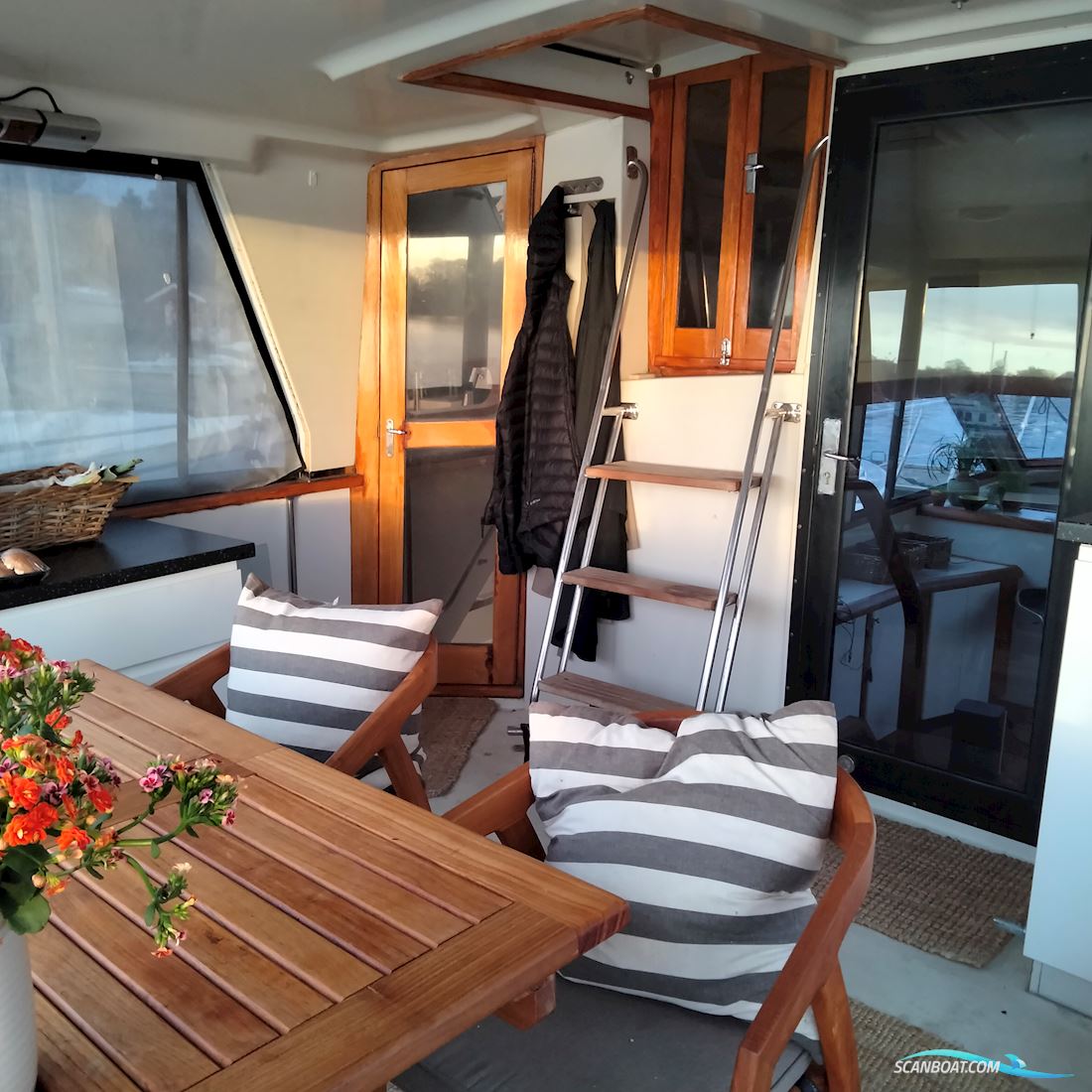 Carver 4507 Califonian