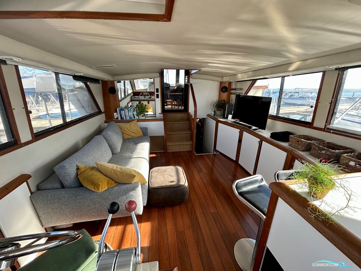 Carver 4507 Califonian