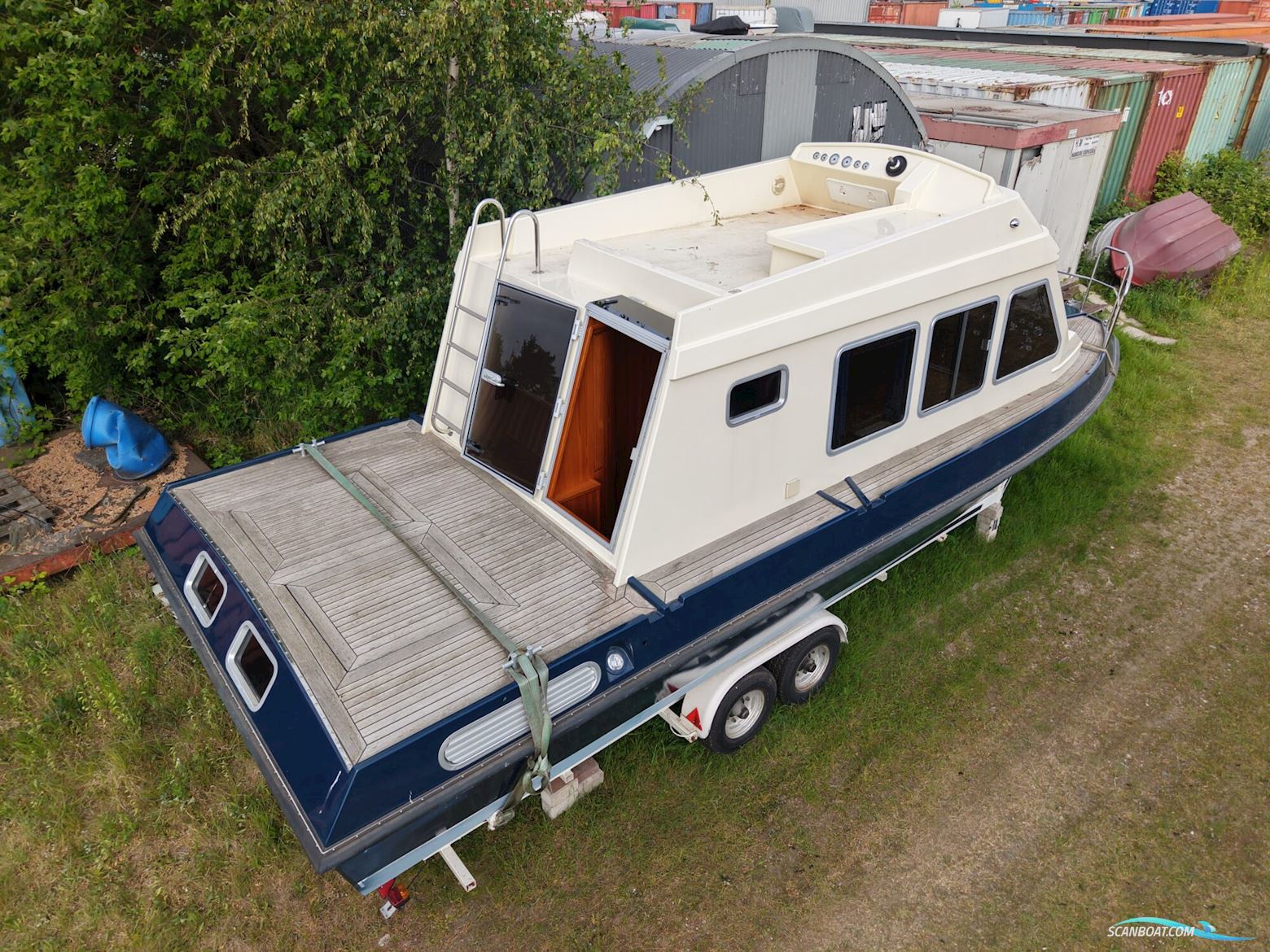 Casco 11.00 OK Flybridge