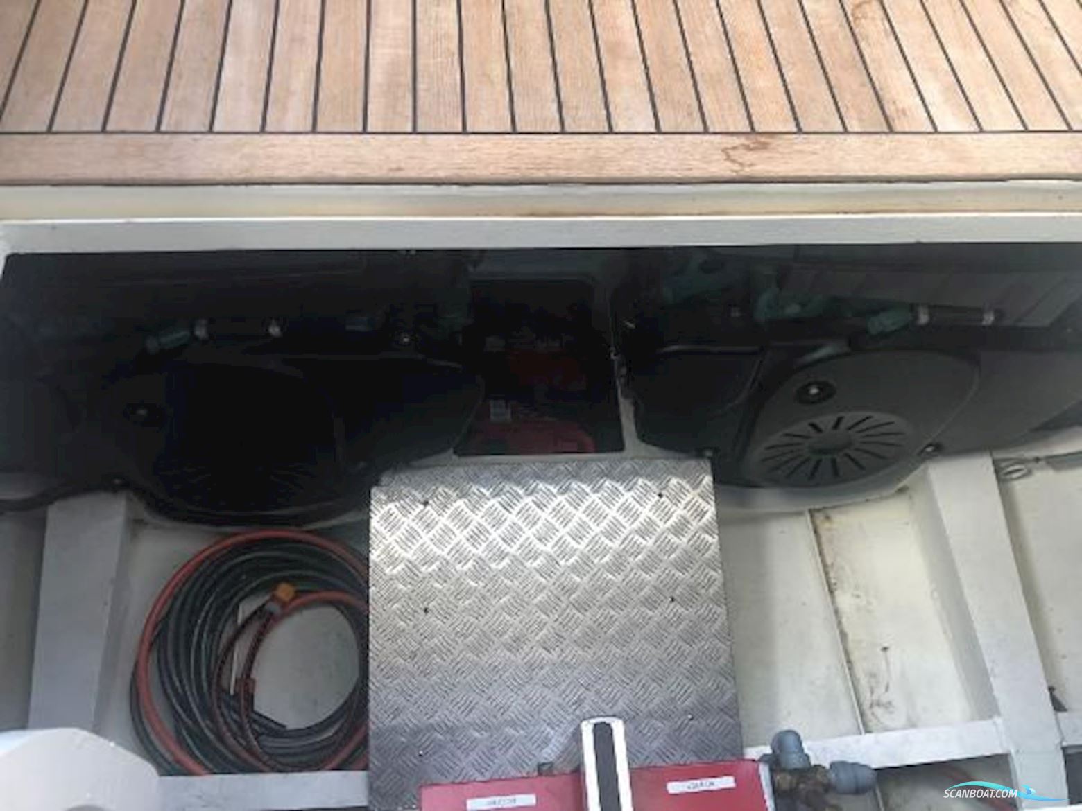 Ceelen & Bekker Typhon 37