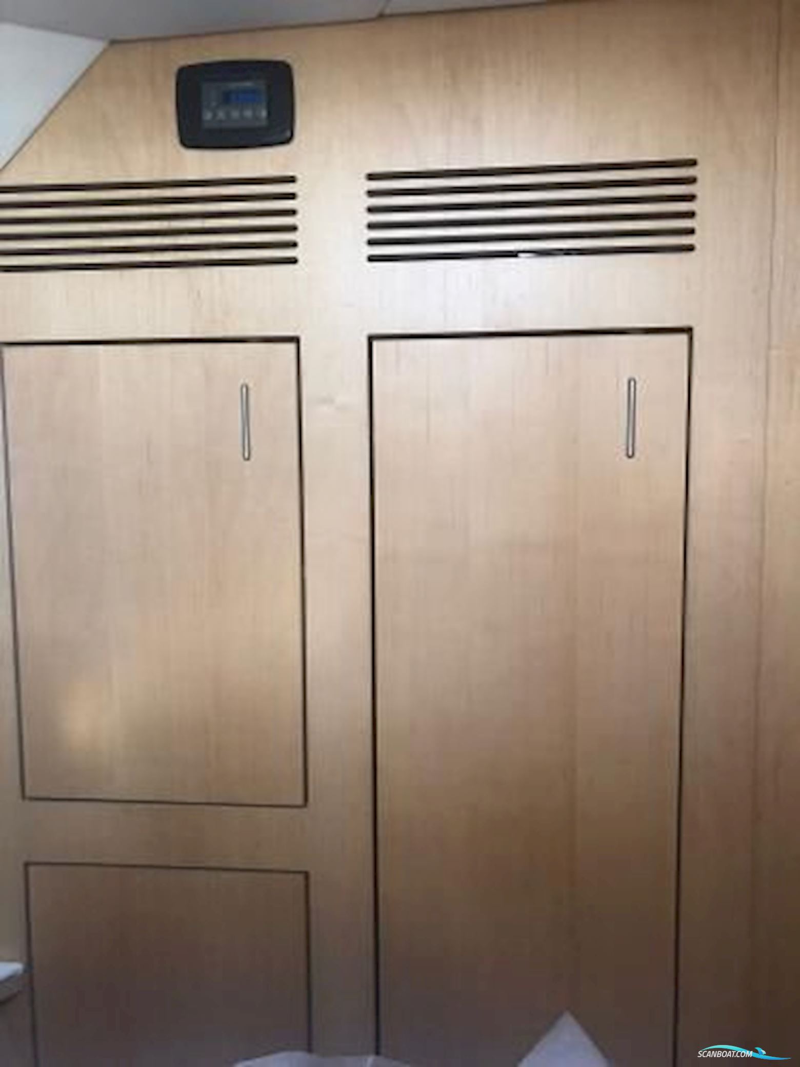 Ceelen & Bekker Typhon 37