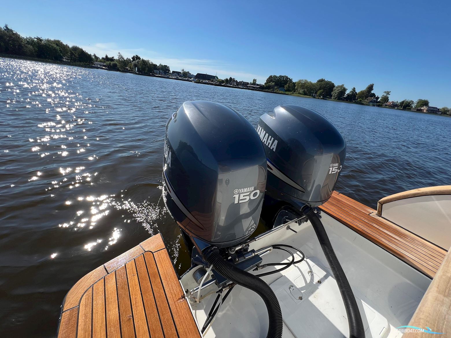 Center Console Blackfish Crossover 900