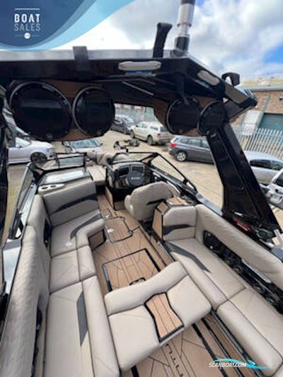 Centurion Ri245 Motorboot 2024, mit Pcm ZZ6 motor, England
