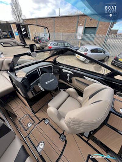 Centurion Ri245 Motorboot 2024, mit Pcm ZZ6 motor, England