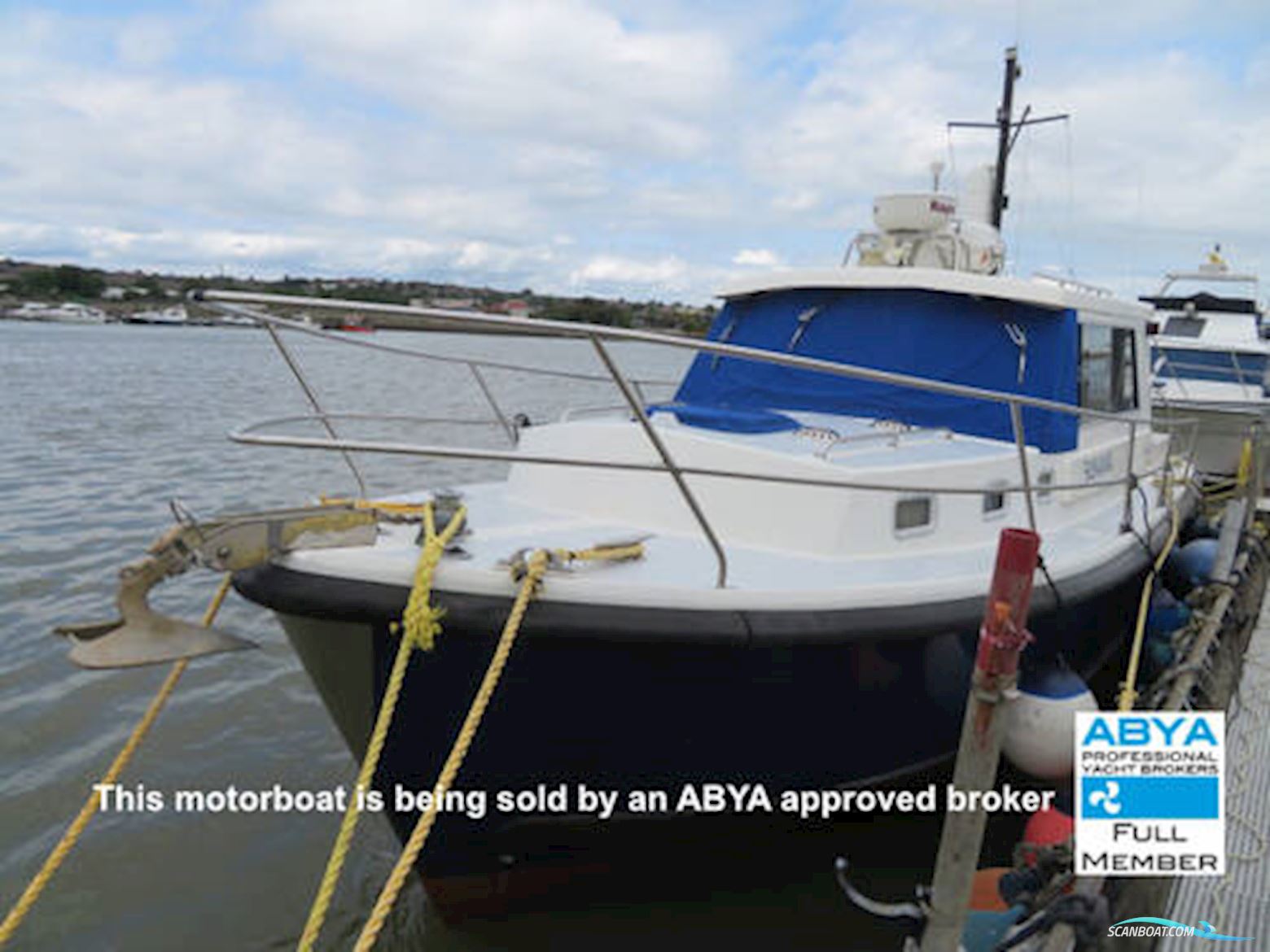 Channel Islands 32 Motorboot 1991, mit Ford Mermaid Plus motor, England